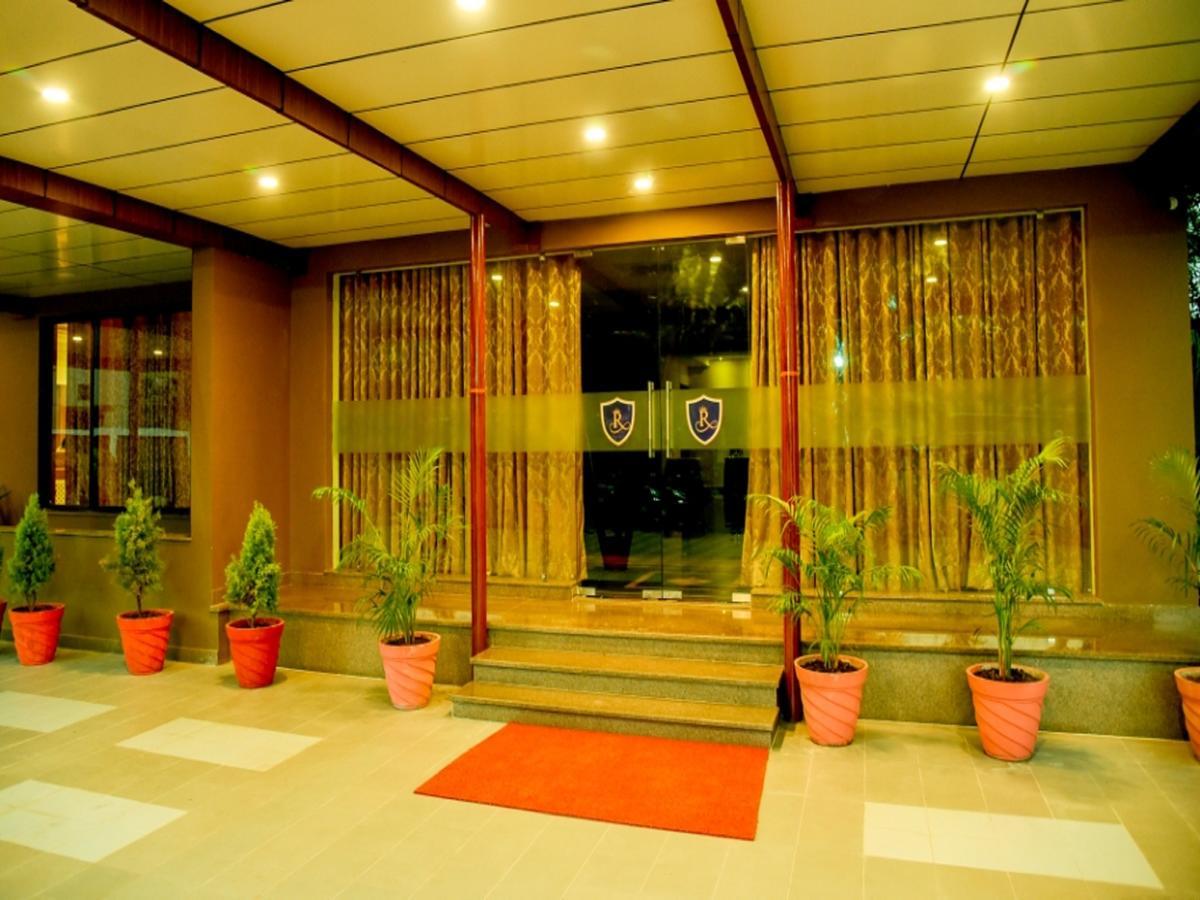 Royal Inn Khandwa 外观 照片