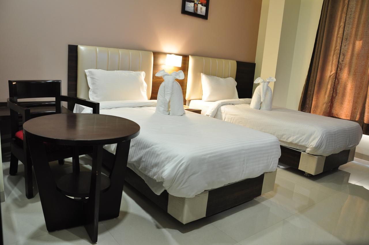 Royal Inn Khandwa 外观 照片