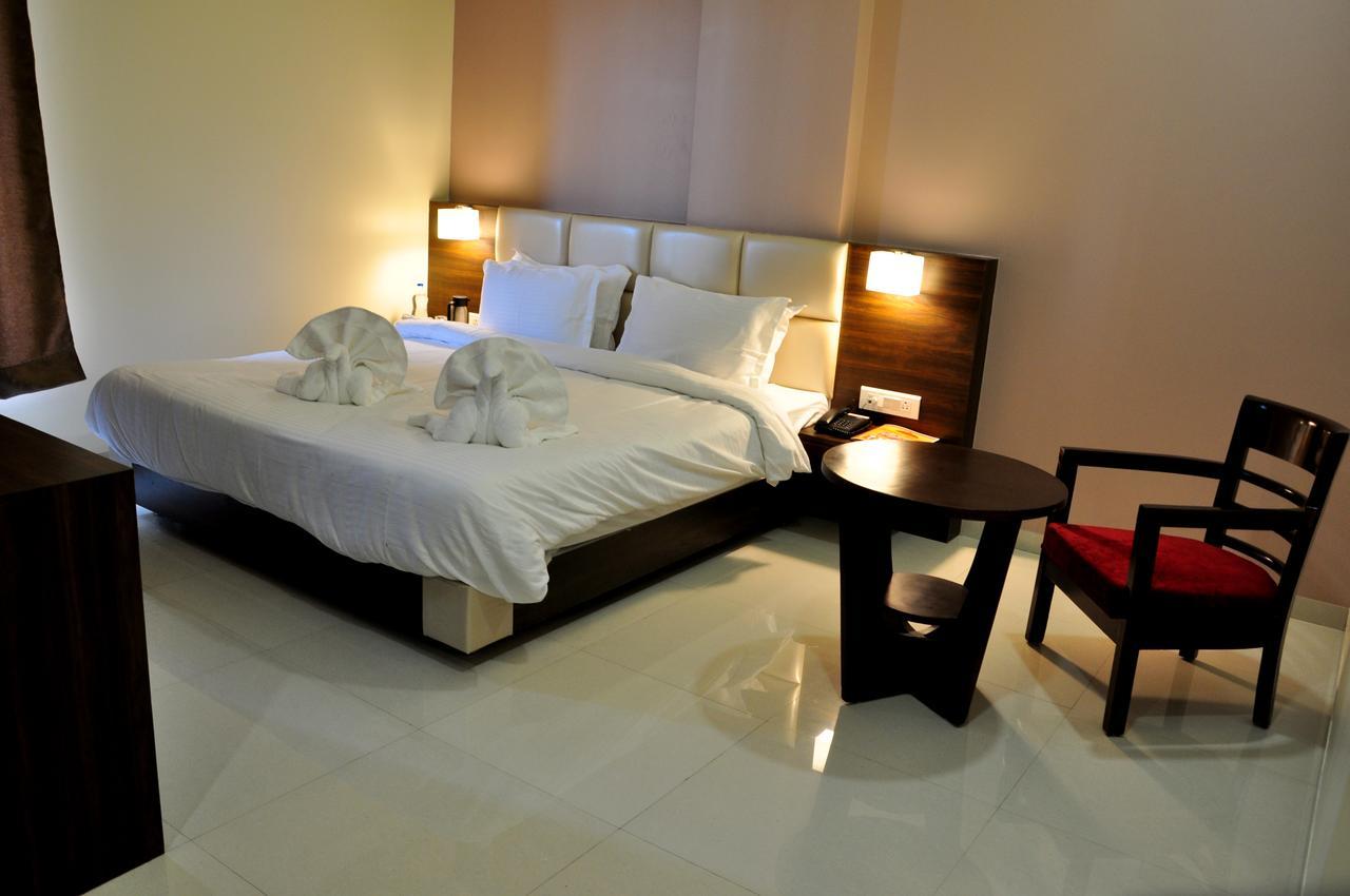 Royal Inn Khandwa 外观 照片
